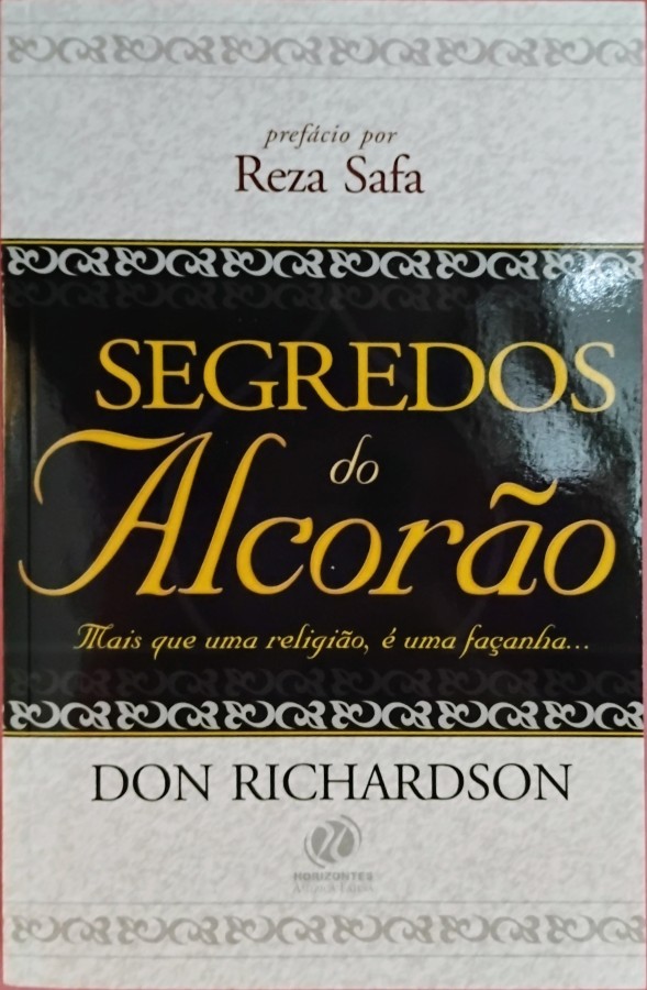 Capa de Segredos Do Alcorão 